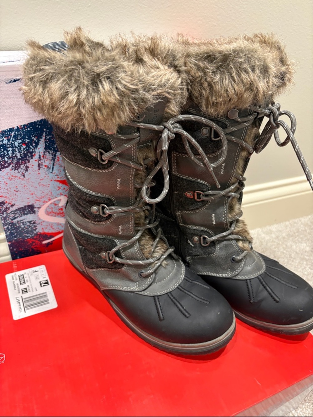 Blondo Sport Charcoal Gray Faux-Fur Trim Winter Boots